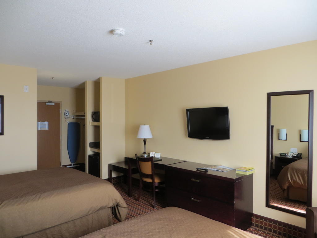 Poplar Tree Inn Stoughton Chambre photo